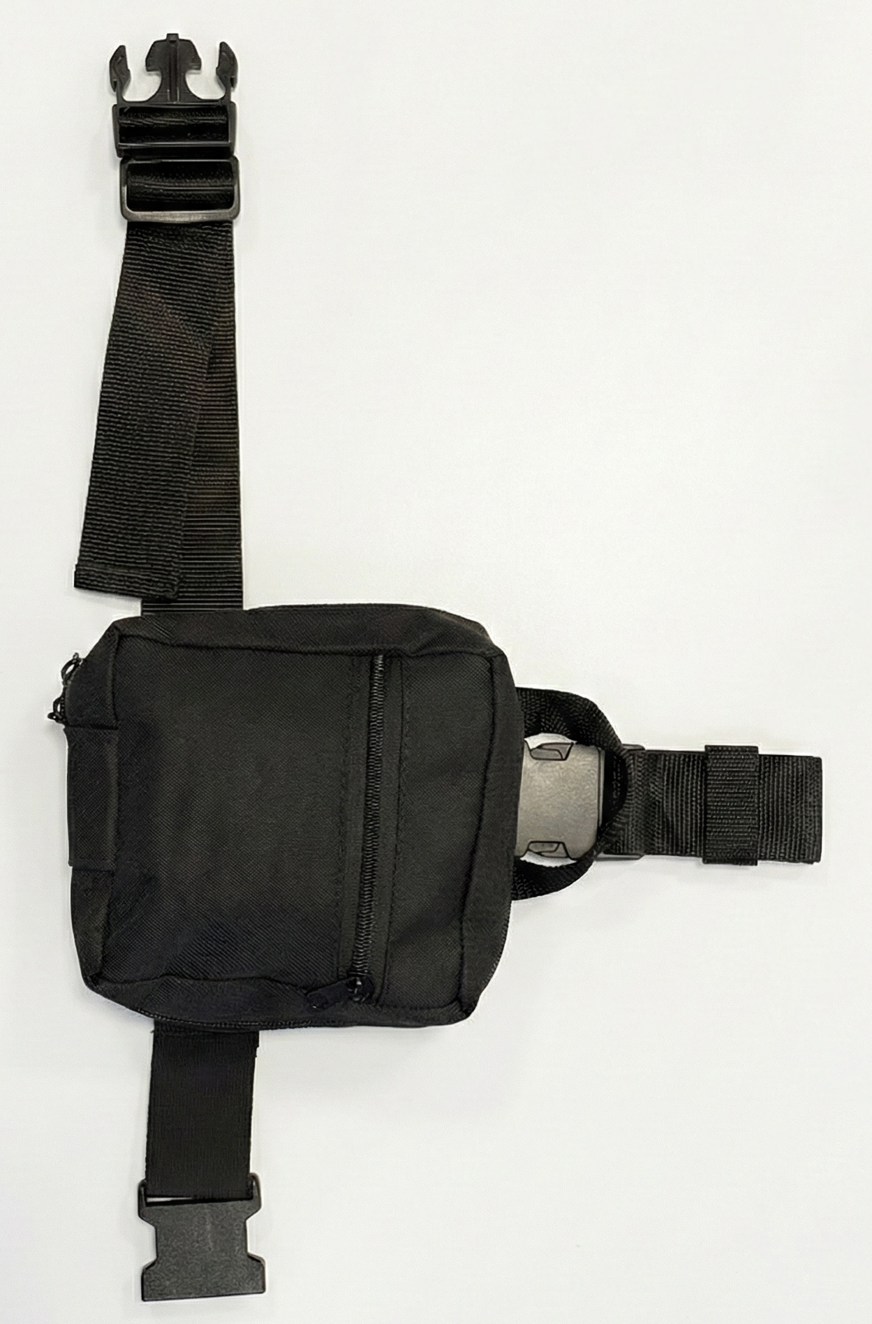 Drop Thigh Pouch closed